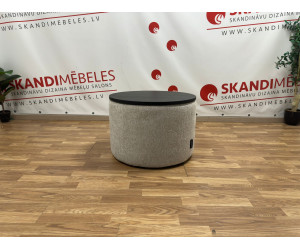 Kafijas galdiņa un pufa komplekts II (Ekspozīcija)